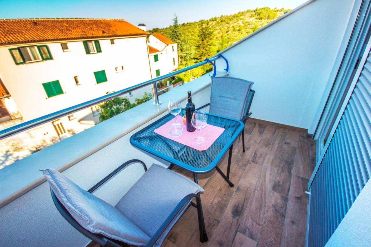 Apartments And Rooms Skalinada Murter Zewnętrze zdjęcie