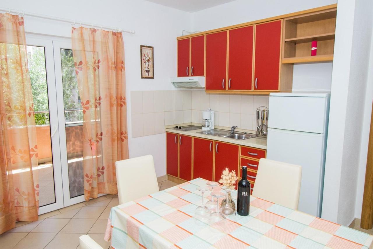 Apartments And Rooms Skalinada Murter Zewnętrze zdjęcie