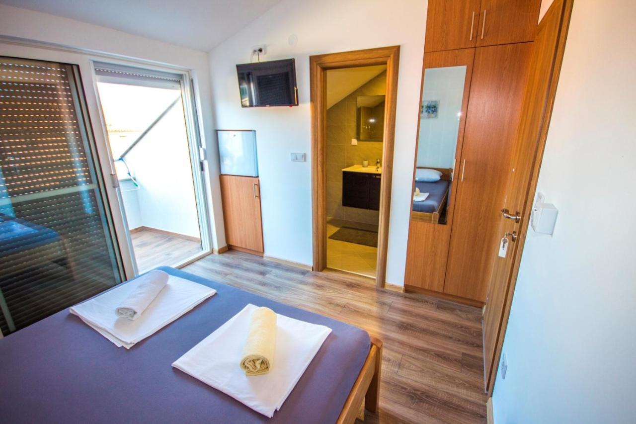 Apartments And Rooms Skalinada Murter Zewnętrze zdjęcie