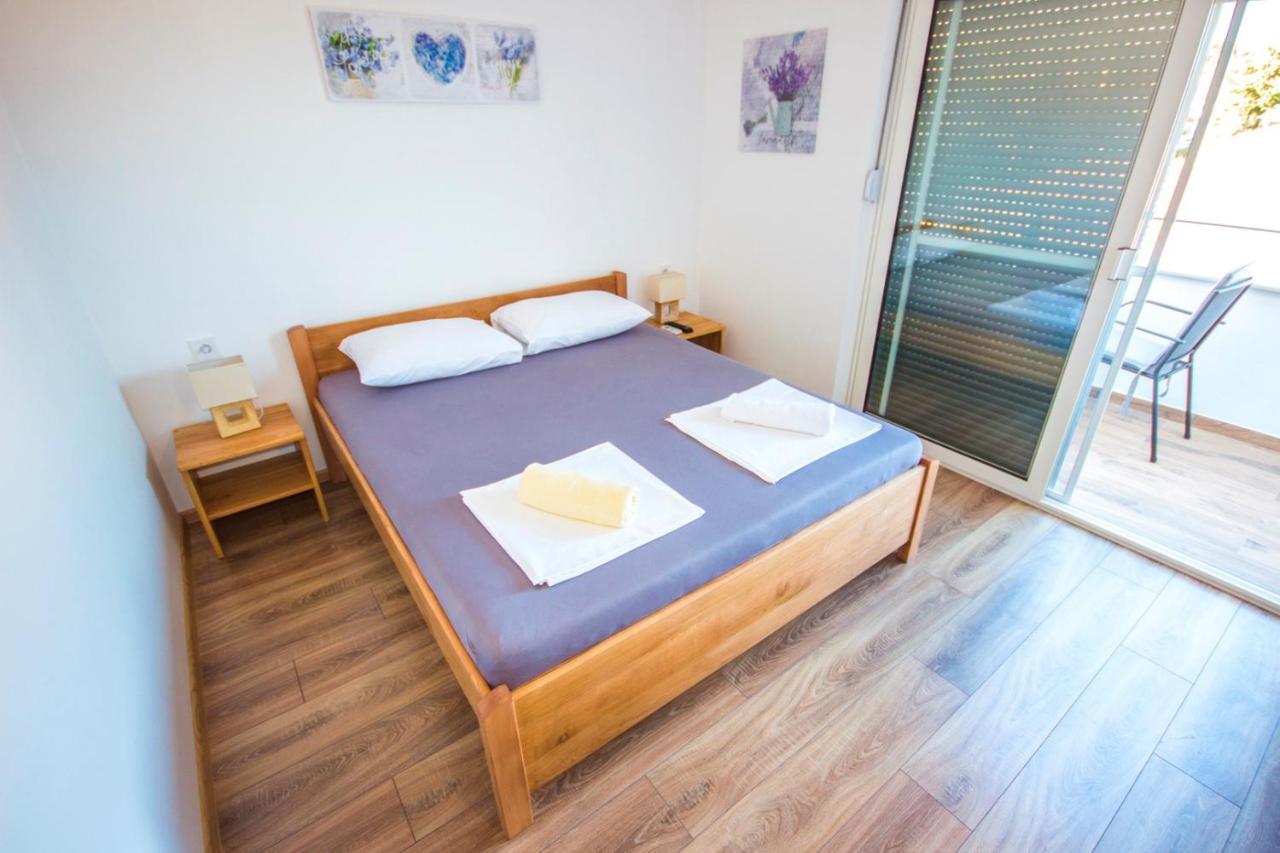 Apartments And Rooms Skalinada Murter Zewnętrze zdjęcie