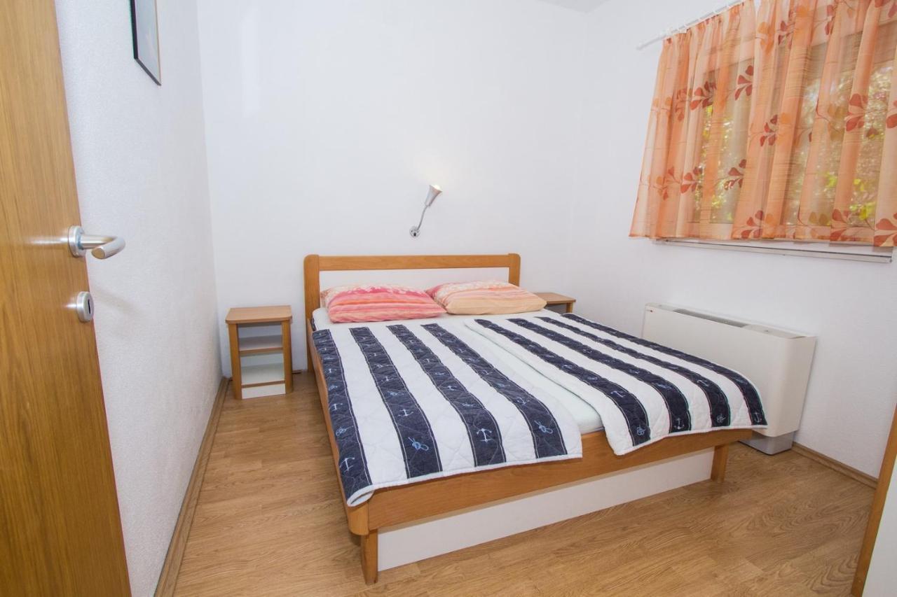 Apartments And Rooms Skalinada Murter Zewnętrze zdjęcie