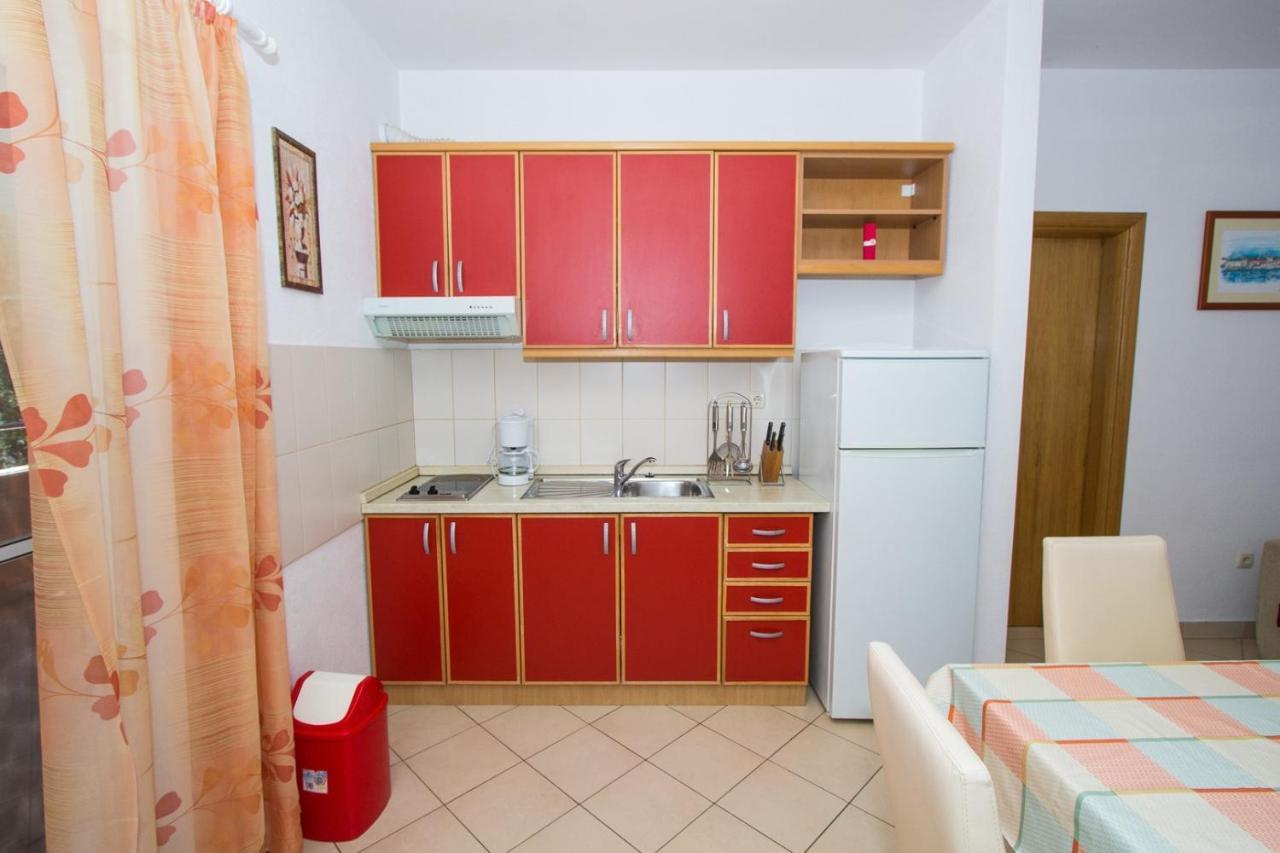 Apartments And Rooms Skalinada Murter Zewnętrze zdjęcie